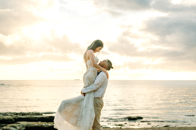 【OKINAWAサンセットフォトプラン】特別な日の一瞬を一生に残します