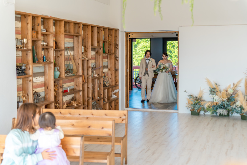 新郎新婦の入場です