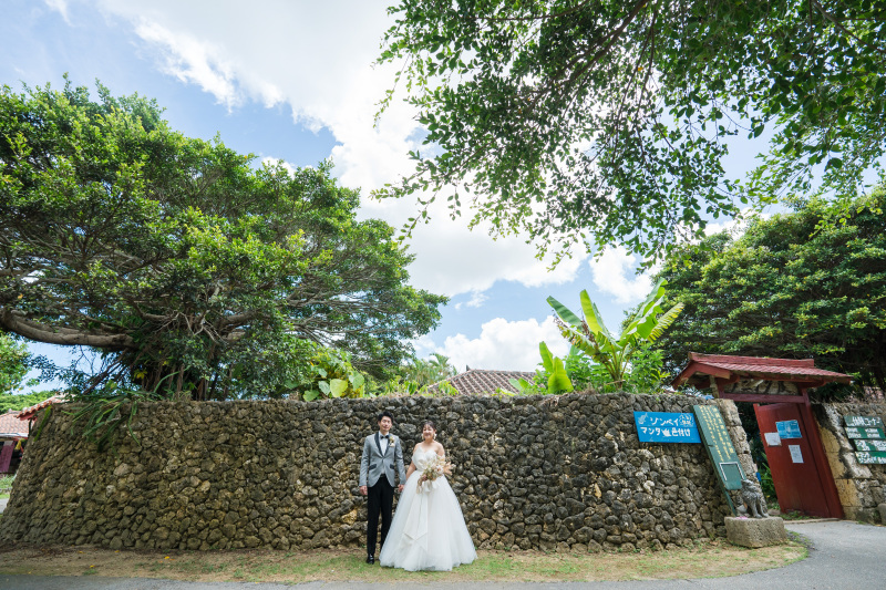 シンプルに立っているだけで