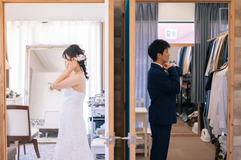 まずはブライズルームで