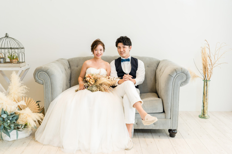 スタジオのソファから撮影スタート♪