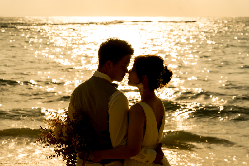 シルエットで大人っぽく