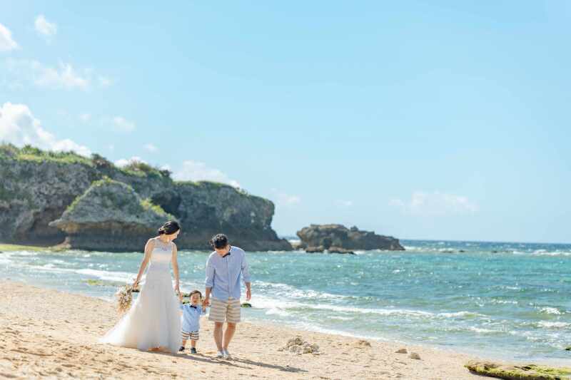 ビーチをお散歩