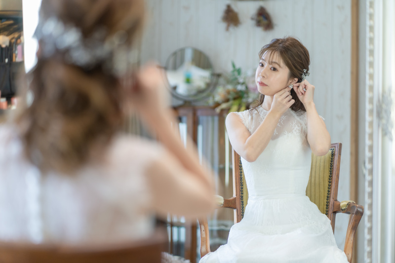 鏡に映る新婦様♡