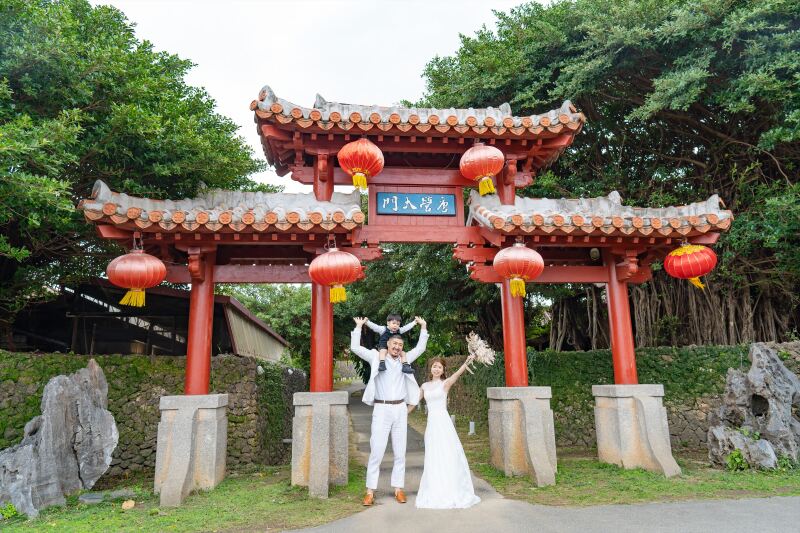 むら咲むらの門前にて