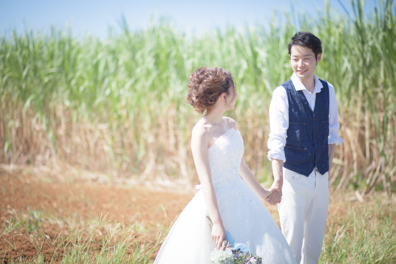 これから海へ向かうお二人