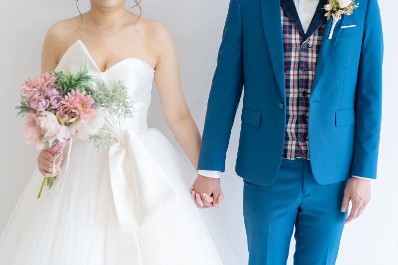 まずは衣装から