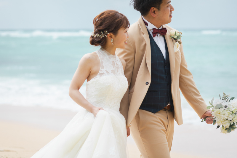 砂浜を仲良く手をつなぎながらお散歩しました☀