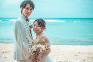 貸切スタジオでアットホームなファミリーフォトも！