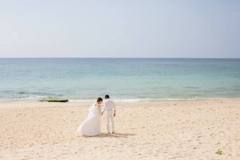 後姿が幸せ溢れてます