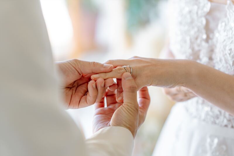 指輪交換シーンも