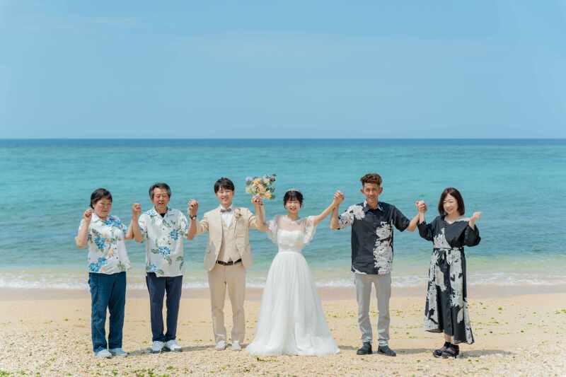 ビーチでも集合写真