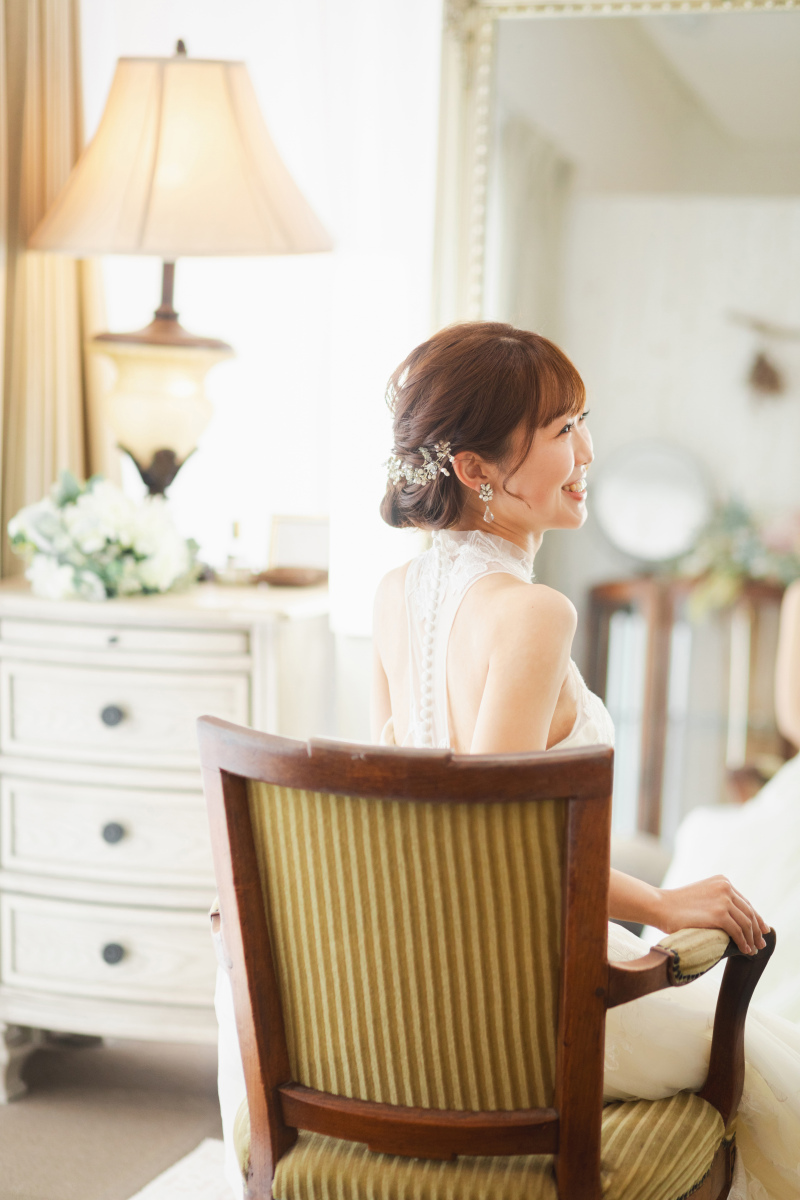 お話を楽しみながら新婦様もお支度を行いました＊