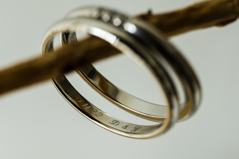 マリッジリングもおしゃれに撮影♪