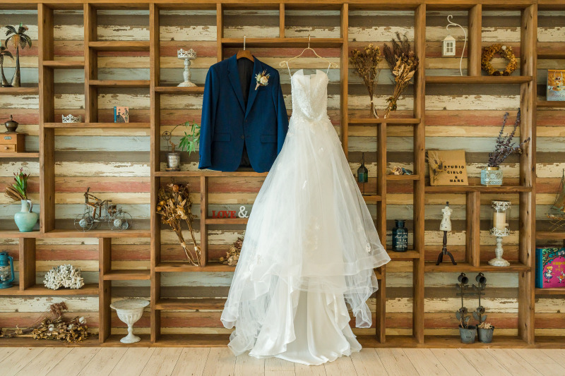 イメージぴったりのドレスとタキシードをチョイス！