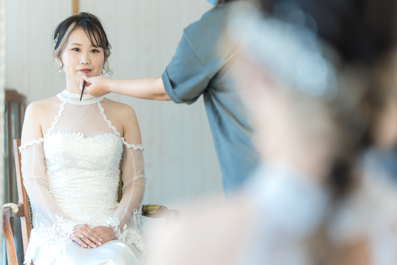 メイクシーンから撮影スタート