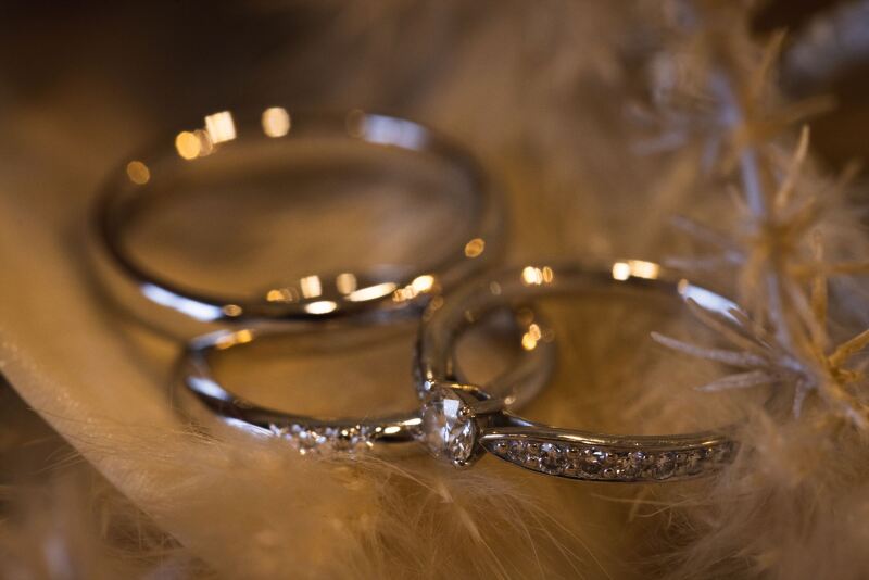 お二人の記念のリングカットもお撮りします