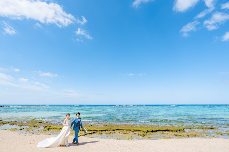 青い海と青い空