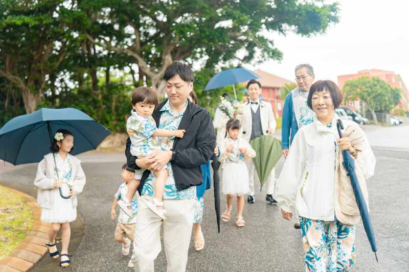 ワイワイとビーチへ