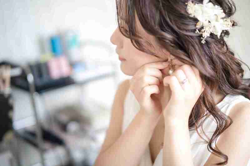 まずはメイクシーンから