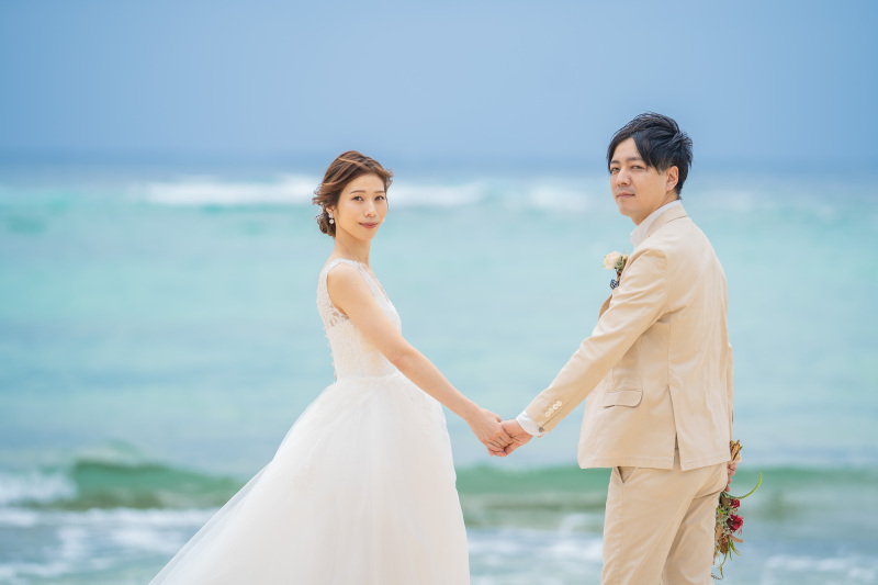 サロンの面前に広がる天然ビーチで！