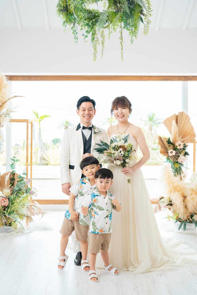 チャペルで記念撮影