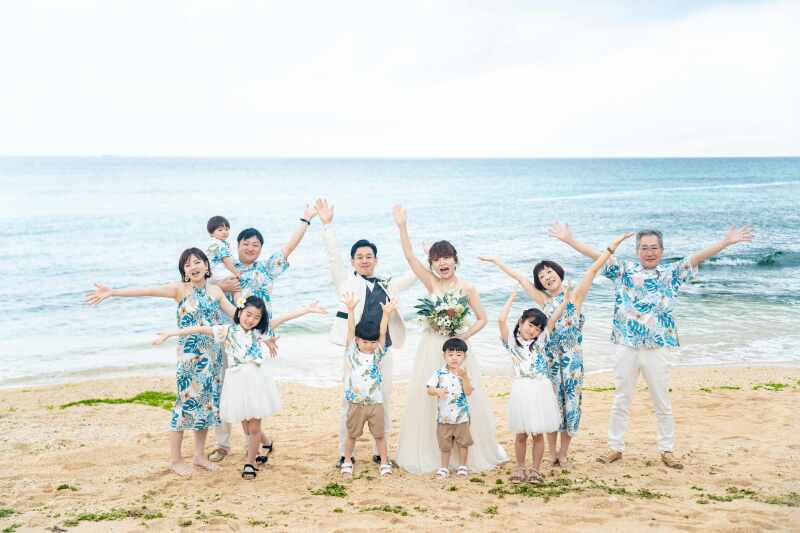 ビーチでも集合写真