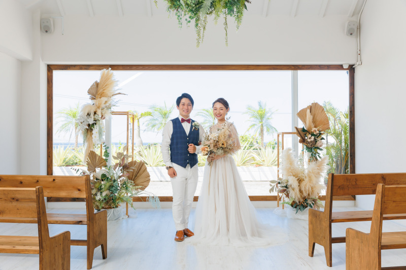 チャペルでのベーシックなフォトも！