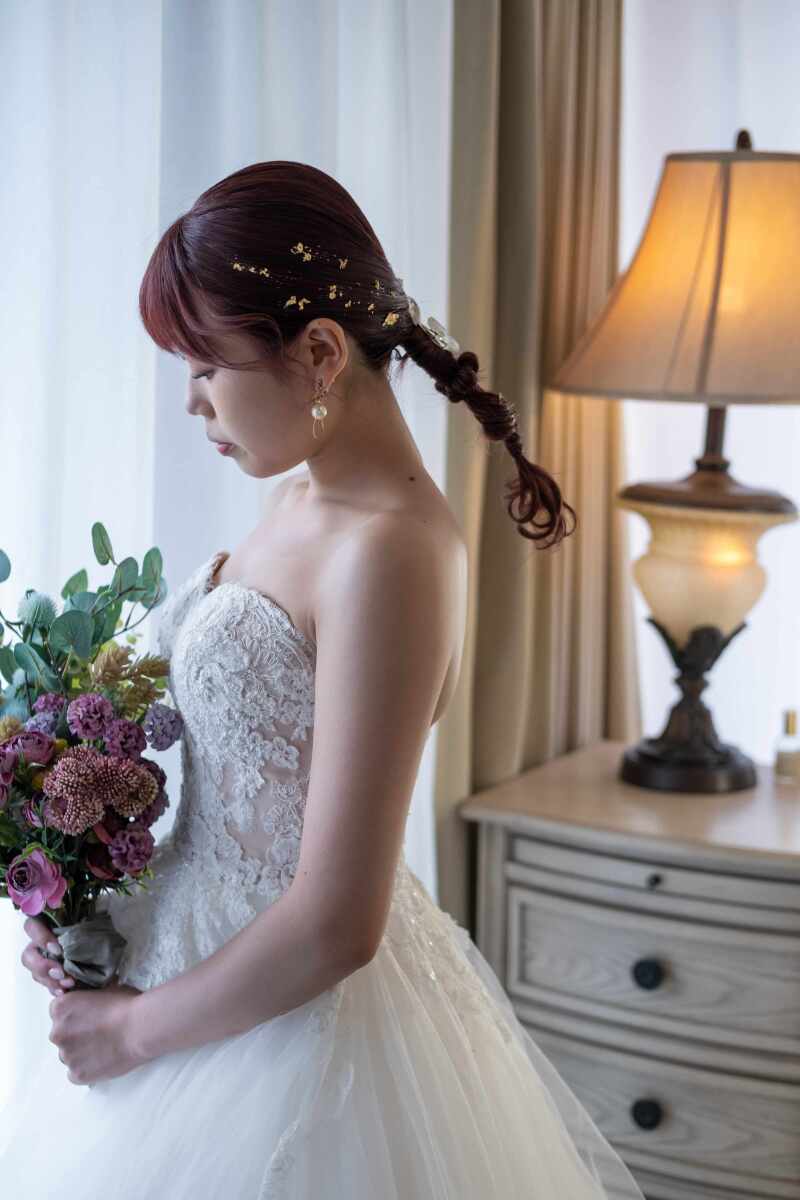 おしとやかな感じで