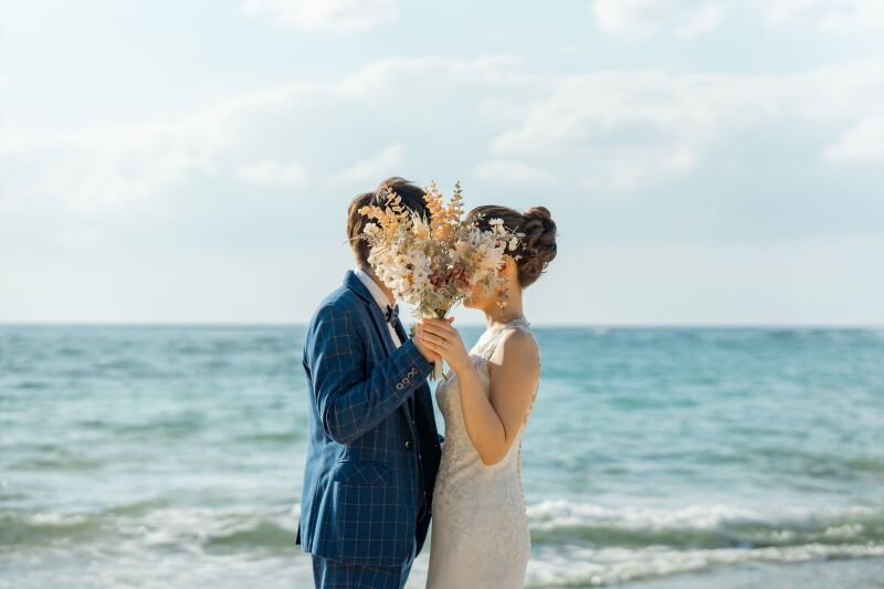 ブーケでお顔隠し