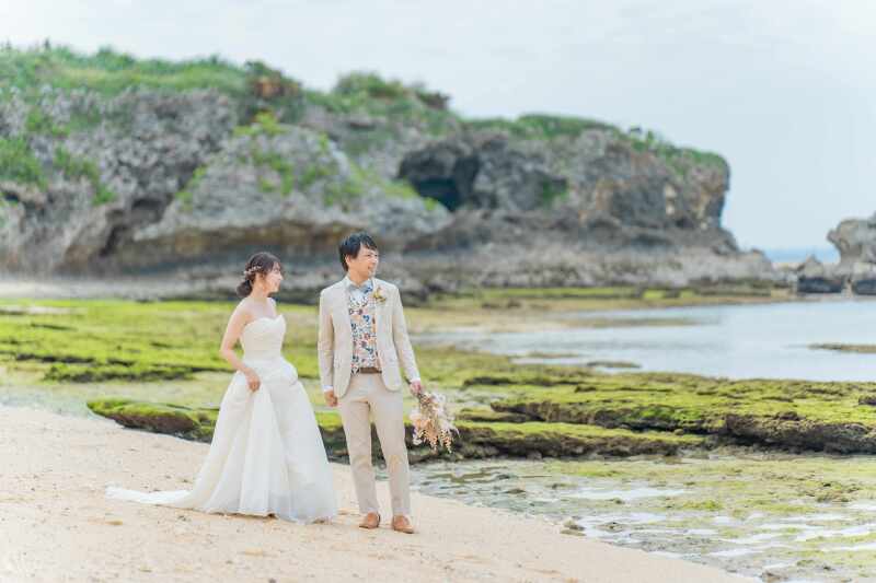 ビーチをお散歩しながら撮影