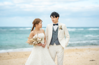 沖縄 天然ビーチでフォトウエディング！