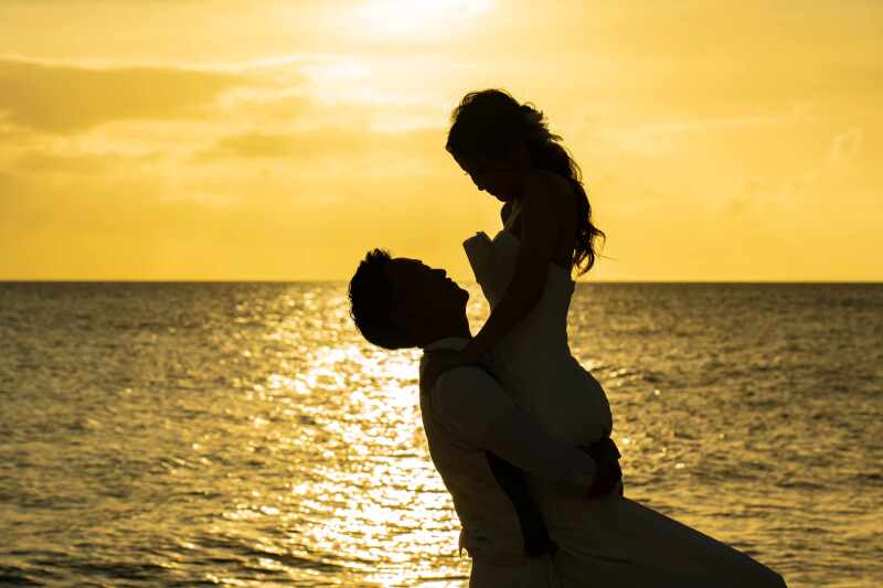 最後はシルエットで