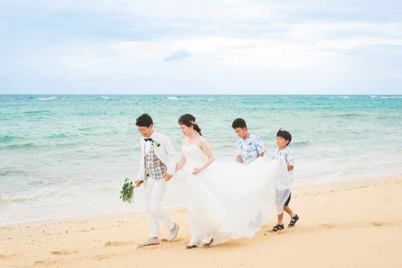 花嫁をサポート