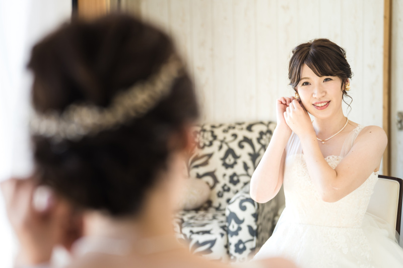 ブライズルームでの緊張の一コマ。