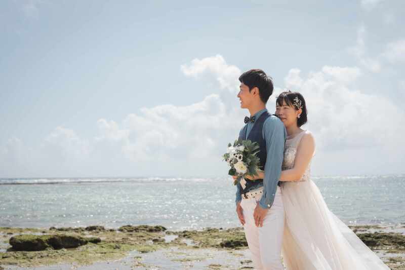 ポーズをつけるけど自然な感じ