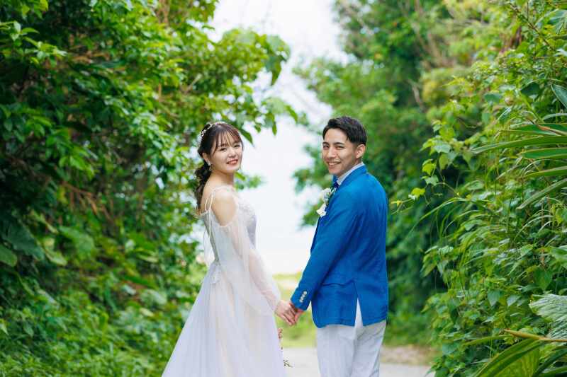 海へ抜ける小径