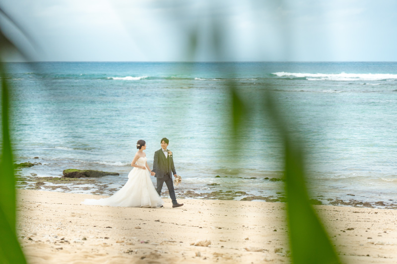 砂浜を仲良く手をつなぎながらお散歩しました☀