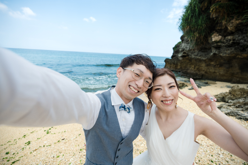 自撮り風ショットも!