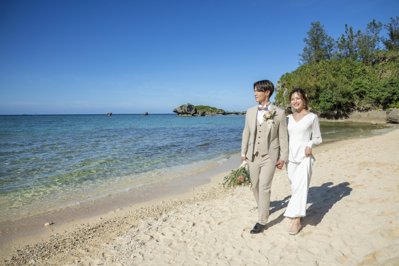 【沖縄で特別な思い出を】アニバーサリーフォトプラン☆チャペル・ビーチ・ヴィラで撮影130カット&宿泊付き!ヘアメイク&衣装込★