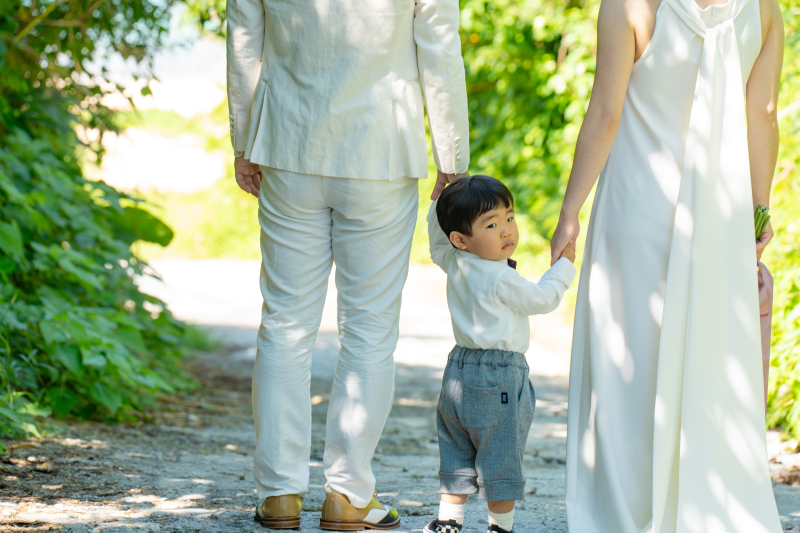 【10/1〜11/30撮影限定*ベビーシッター付ファミリーフォトプラン】オプションMAX3万円オフ!ビーチ&チャペル150カット