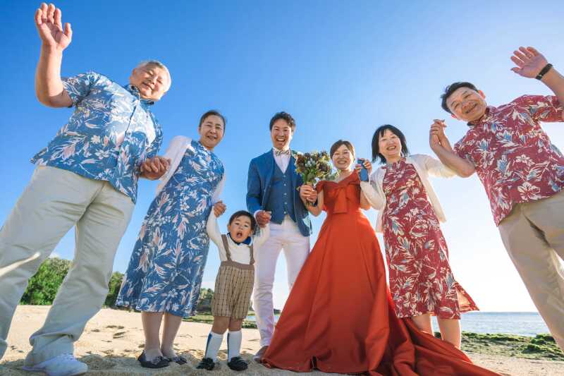 【チャペル挙式×ロケーションフォト】シエロ・セレモニー☆挙式&ビーチ&チャペル・150カット・ヘアメイク・ドレス・タキシード込み