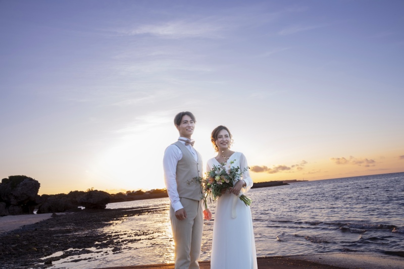 【沖縄で特別な思い出を】アニバーサリーフォトプラン☆チャペル・ビーチ・ヴィラで撮影130カット&宿泊付き!ヘアメイク&衣装込★