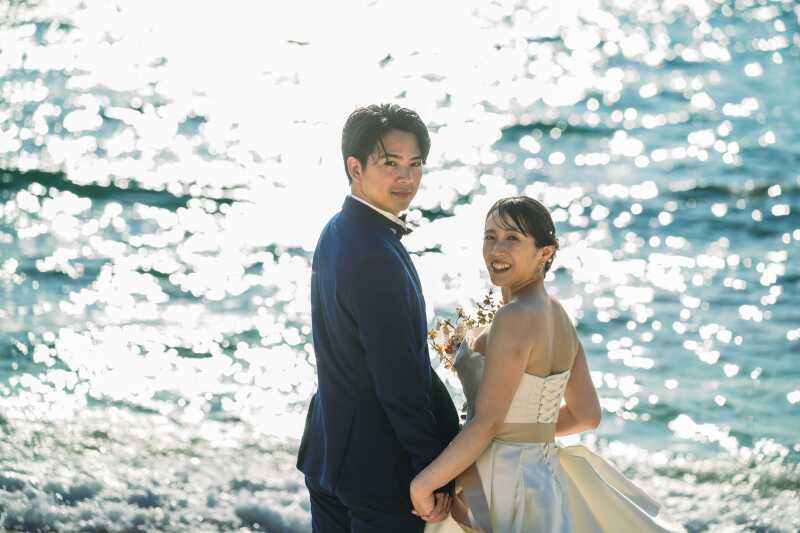 【沖縄を感じるドローンフォトプラン★】フォト120カット&ドローン10カット / ビーチ&チャペル・ヘアメイク&ドレス込み☆