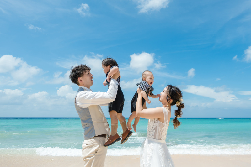 【10/1〜11/30撮影限定*ベビーシッター付ファミリーフォトプラン】オプションMAX3万円オフ!ビーチ&チャペル150カット