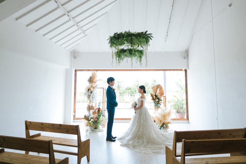 【結婚式はしないけど夫婦の思い出は⼤切にしたい!】ファーストミートから始まるチャペル&ビー チ撮影* ライトセレモニープラン★☆