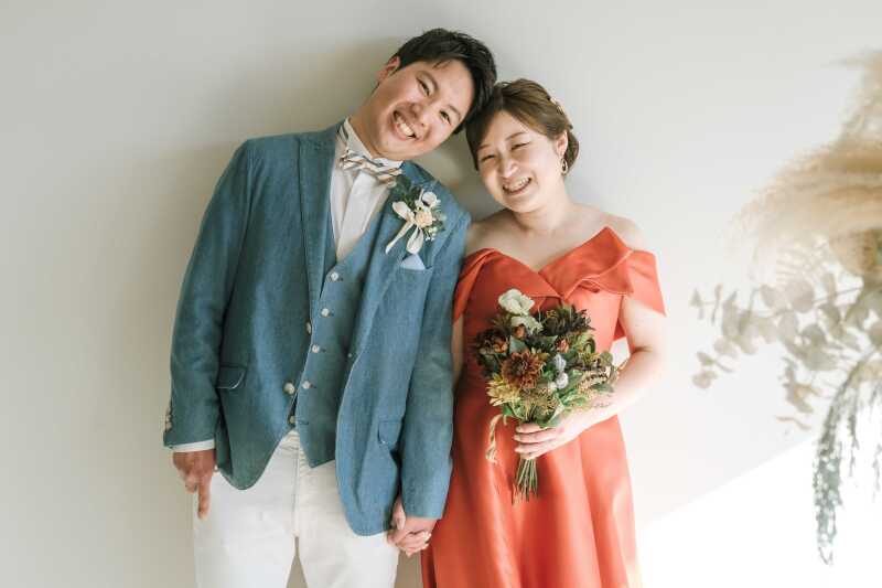 【12⽉限定*チャペル撮影プラン】気温や天候に左右されずに沖縄で夫婦の思い出を残せる!40カットで家族連れでもOK★