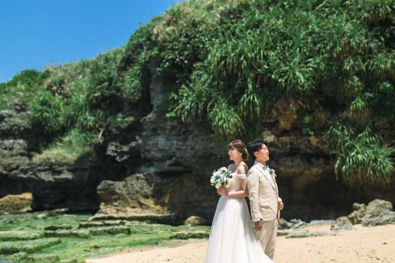 【3〜4月限定！リゾートフォトプラン】沖縄を満喫！ビーチ＆南国グリーンでの2箇所撮影☆120カット・ヘアメイク・衣装・アテンド込