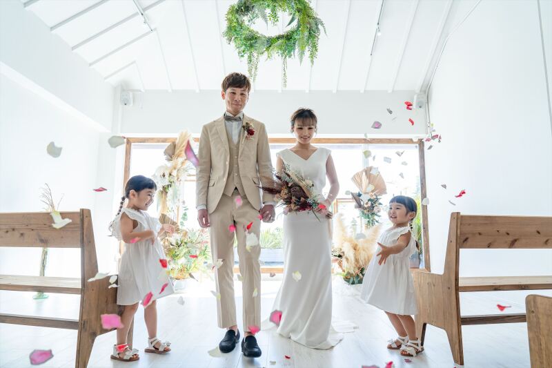 【一組完全貸切!お子様連れファミリーにも!!】チャペル貸切のフォトWプラン★☆チャペルのみ・40カット・ヘアメイク&ドレス込☆★