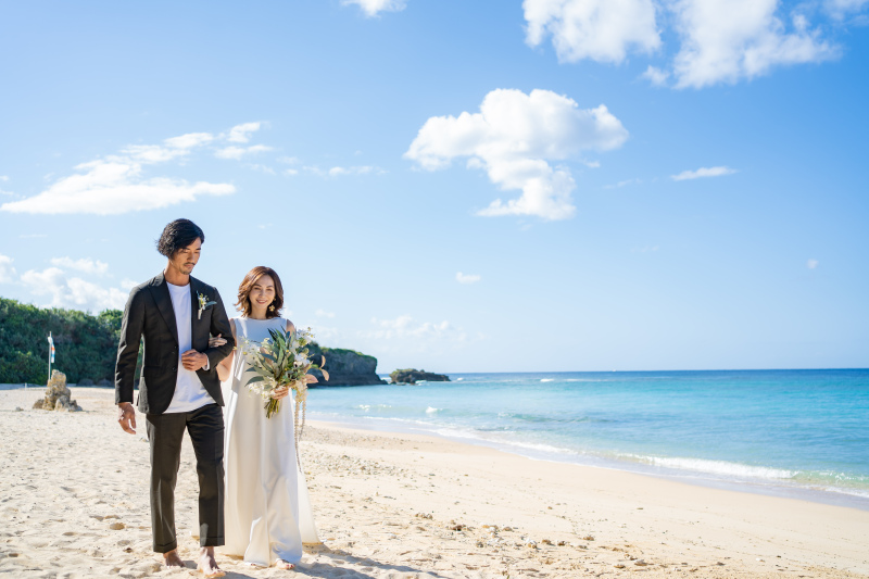 【価格変動なしの⾐装ランクフリープラン】ドレス 2 着付きビーチ&チャペル撮影|今だけグレードアップドレスも全てコミコミで♪